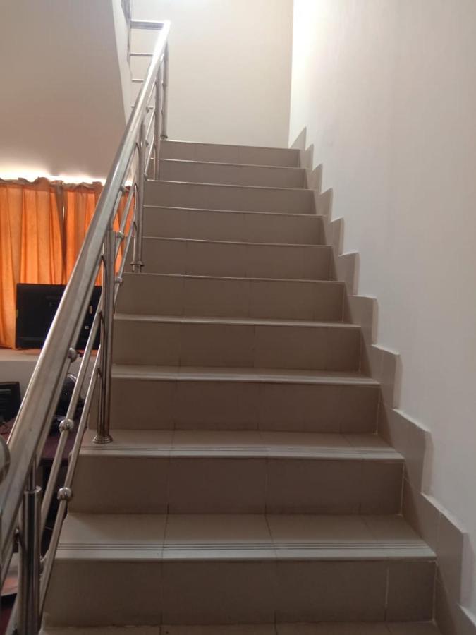 Supreme Guest House By Wb Inn Agra  Dış mekan fotoğraf
