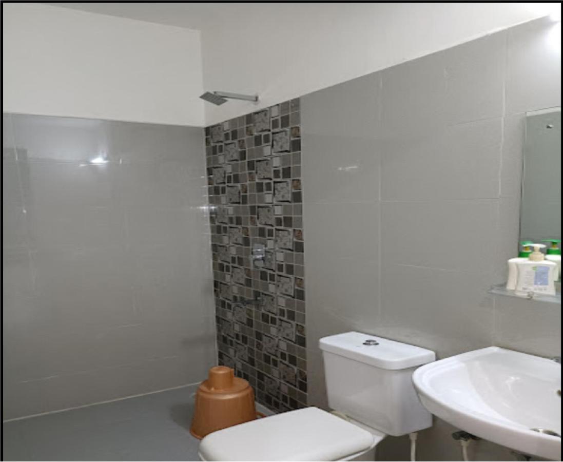 Supreme Guest House By Wb Inn Agra  Dış mekan fotoğraf