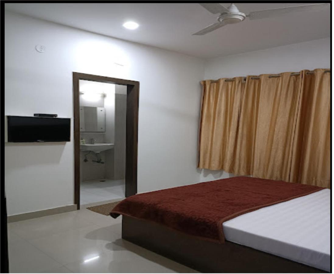 Supreme Guest House By Wb Inn Agra  Dış mekan fotoğraf