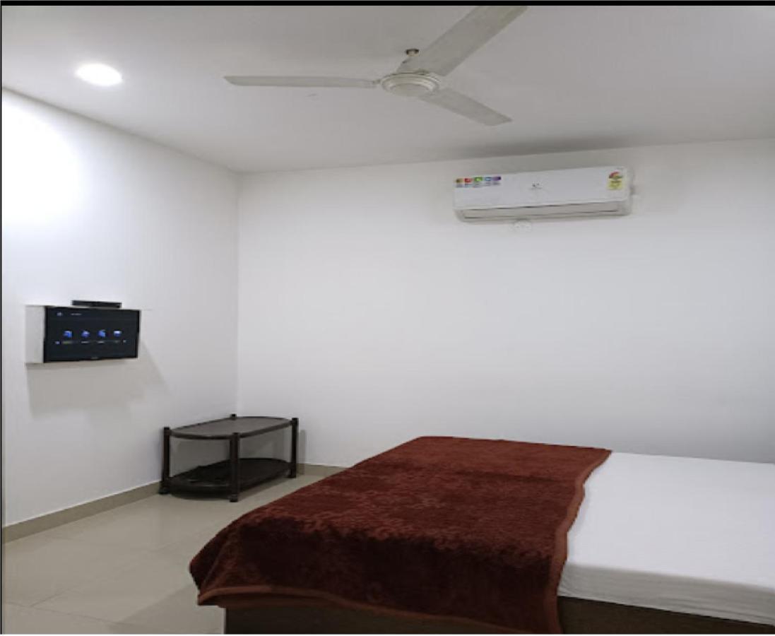 Supreme Guest House By Wb Inn Agra  Dış mekan fotoğraf